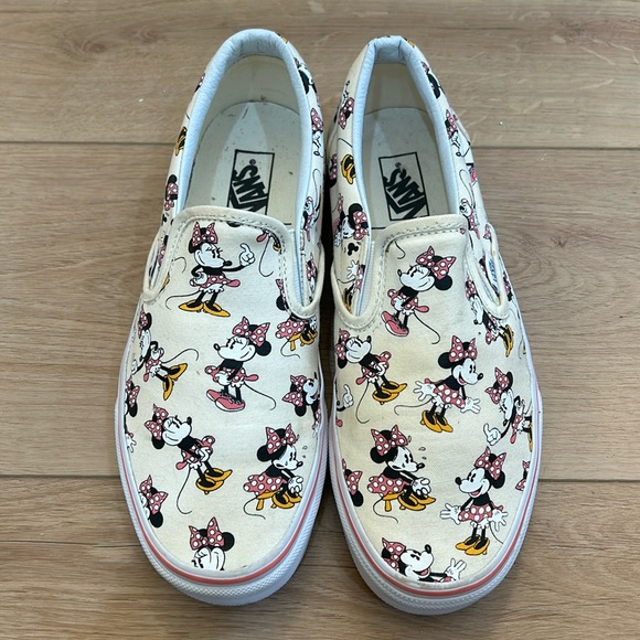 Vans Shoes - Disney × Vans Minnie Mouse Slip-On W9